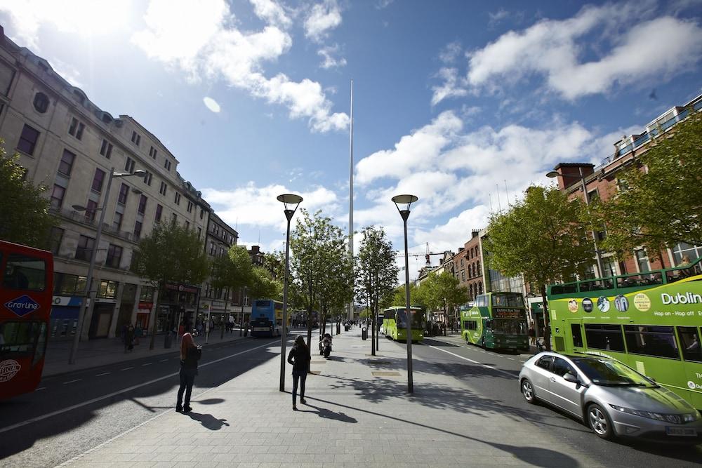 Academy Plaza Hotel Dublin Exterior photo